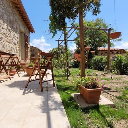 Agriturismo Poggio La Lodola Massa Marittima Exterior foto